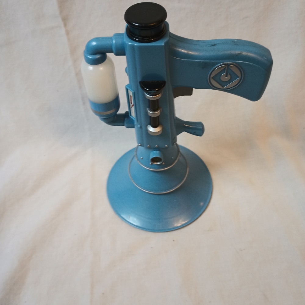 COPY - Minion fart gun.